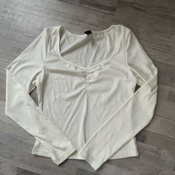 Basic Tees Bundle!!!! - Picture 3 of 8